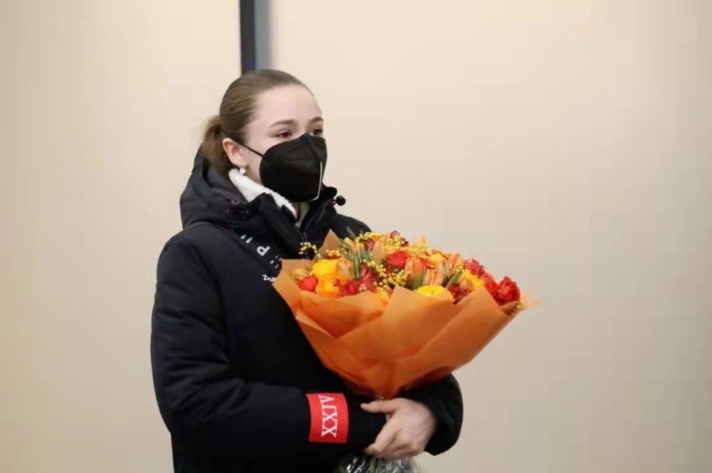 带跳蛋上街高潮失禁了